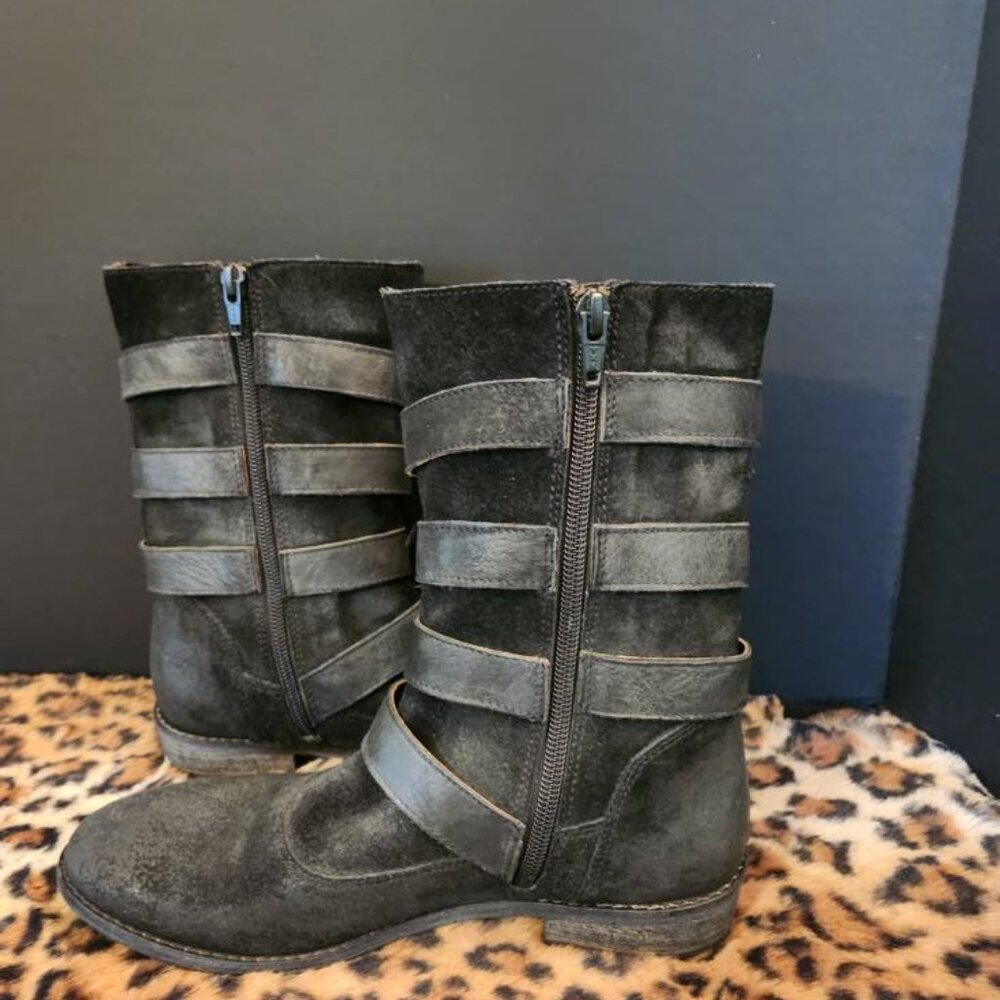 Distressed black moto-style boots - Picture 3 of 4